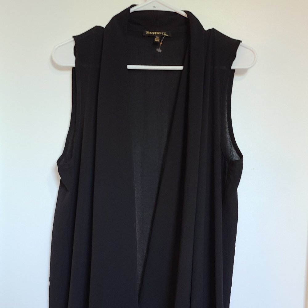 Simplicity Sleeveless Wrap